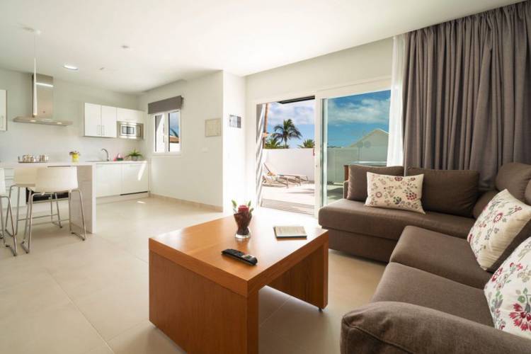  Hotel ILUNION Costa Sal Lanzarote Puerto del Carmen